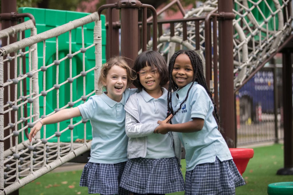 kids of age 6-10 smiling