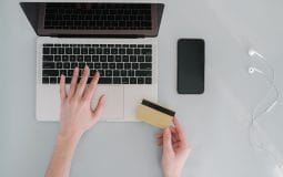 Connecting the Chain Between Technology and Online Gambling
