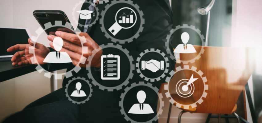 Streamlining Employee Engagement: The Role of Software in Modern HR