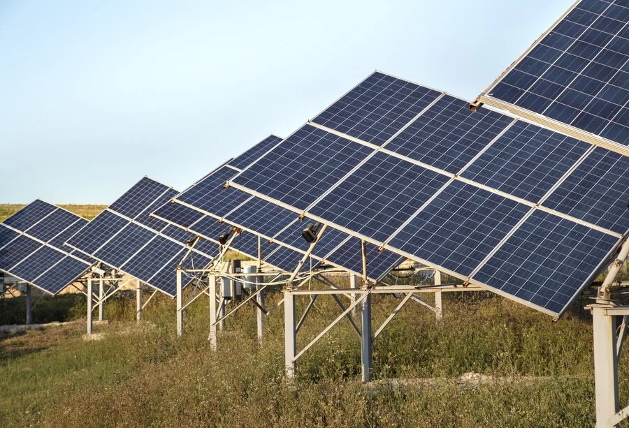 The Benefits of Personalized Solar Solutions for Your Home and Business